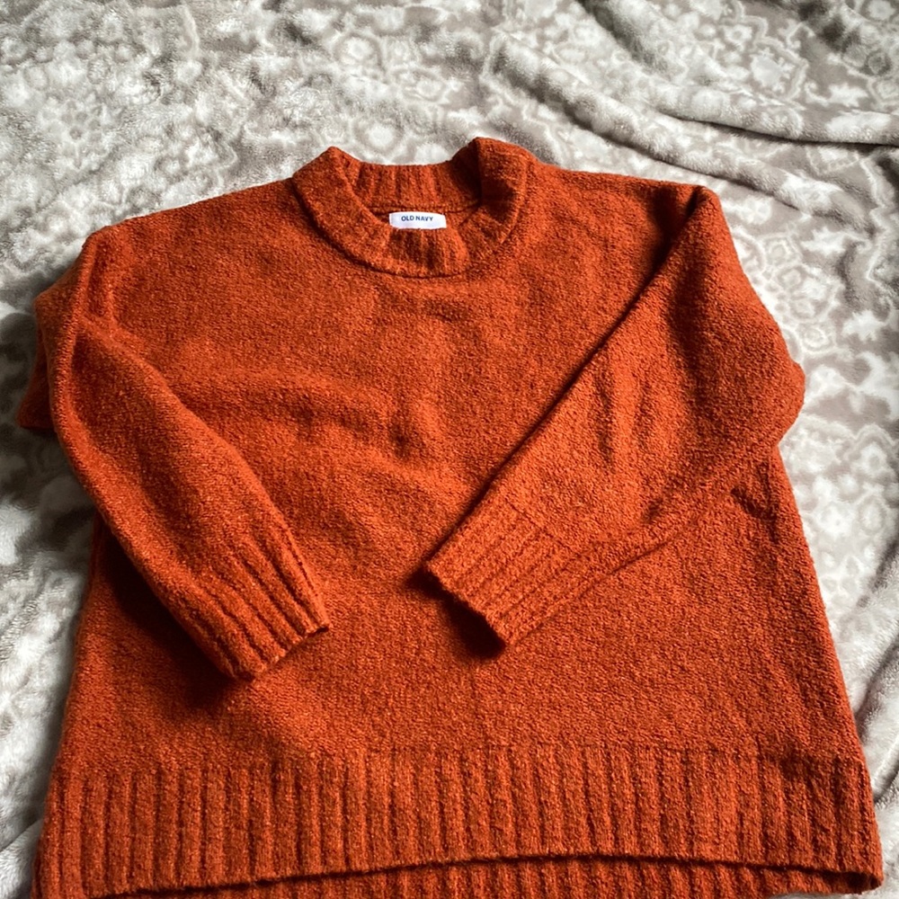 Old navy sweater size large.  Great used condition